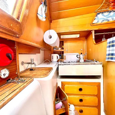 Boat With Bar And Terrace - A Different Way To Stay Botel *